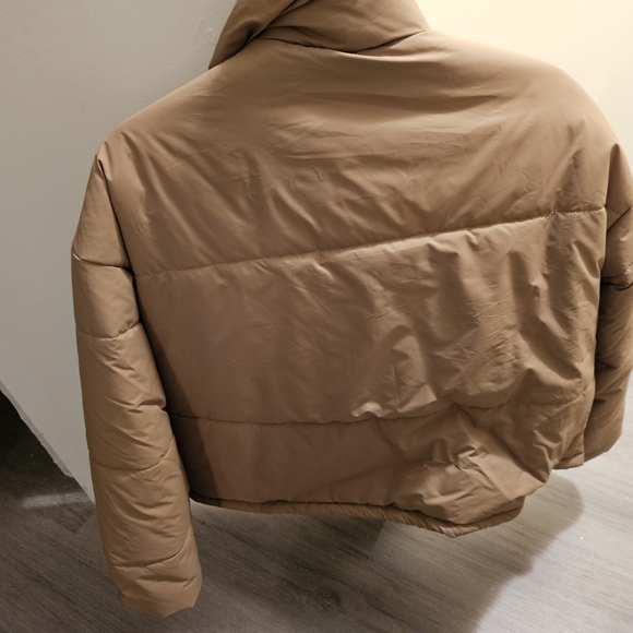 Ladies puffer jacket - Picture 2 of 4